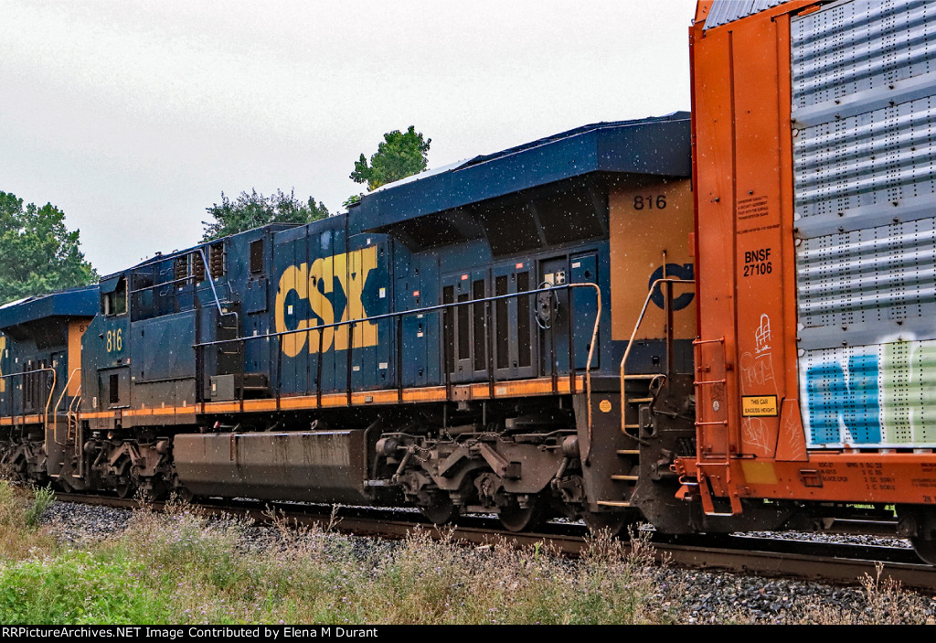 CSX 816 on I-010